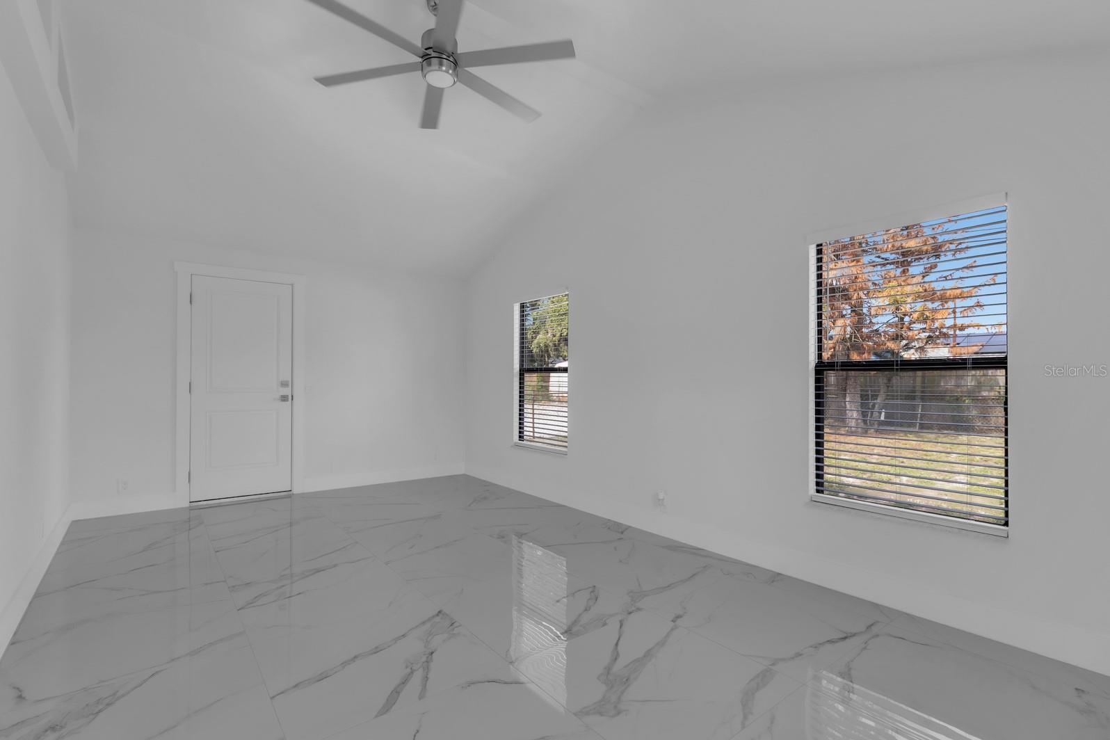 ROYAL ESTATES - Residential