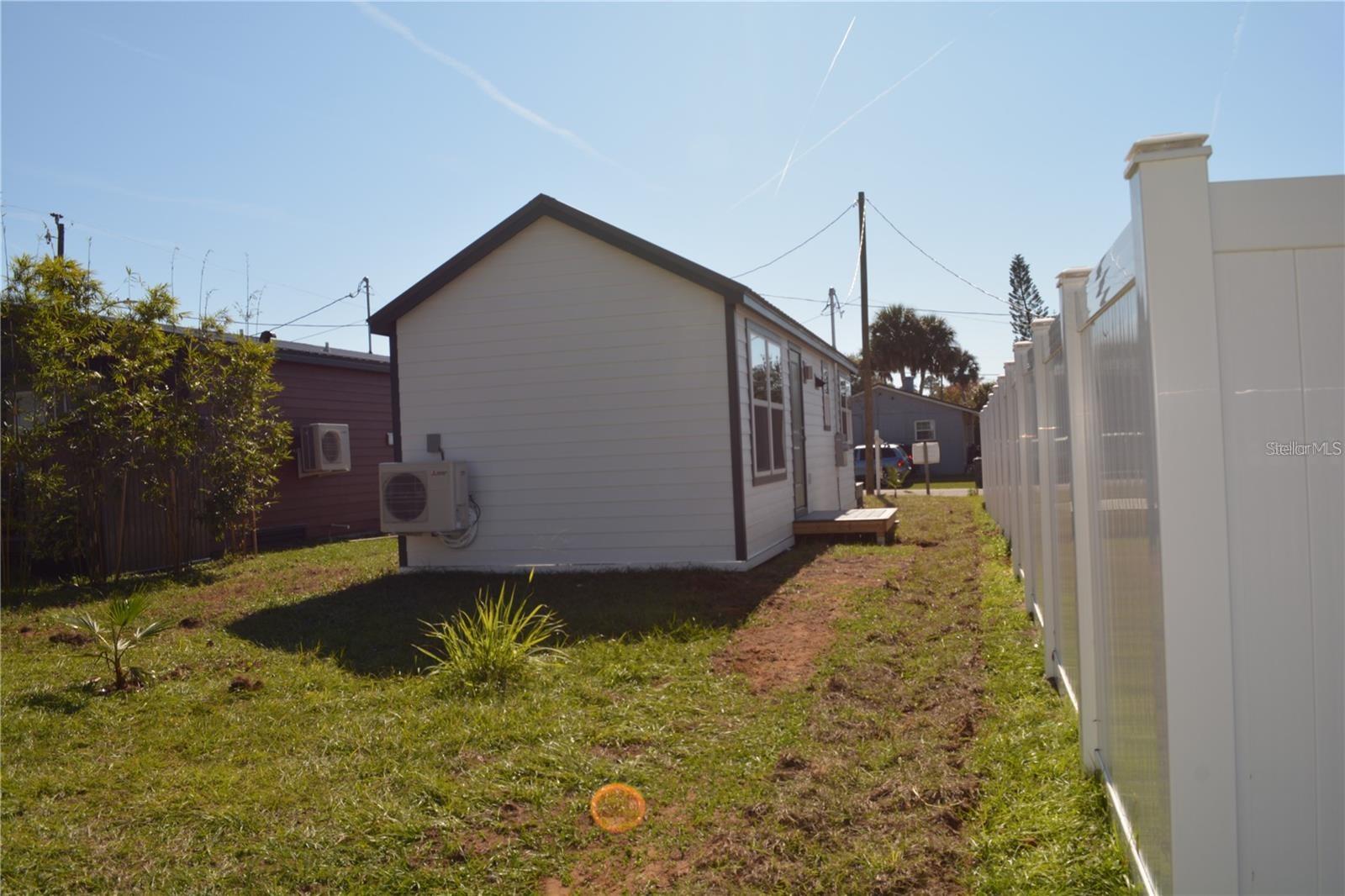 MILTON SQAURE - Residential