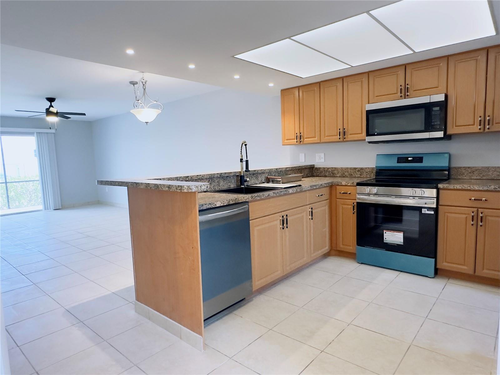 FIDDLERS GREEN 02 PH 02 BLDG - Residential