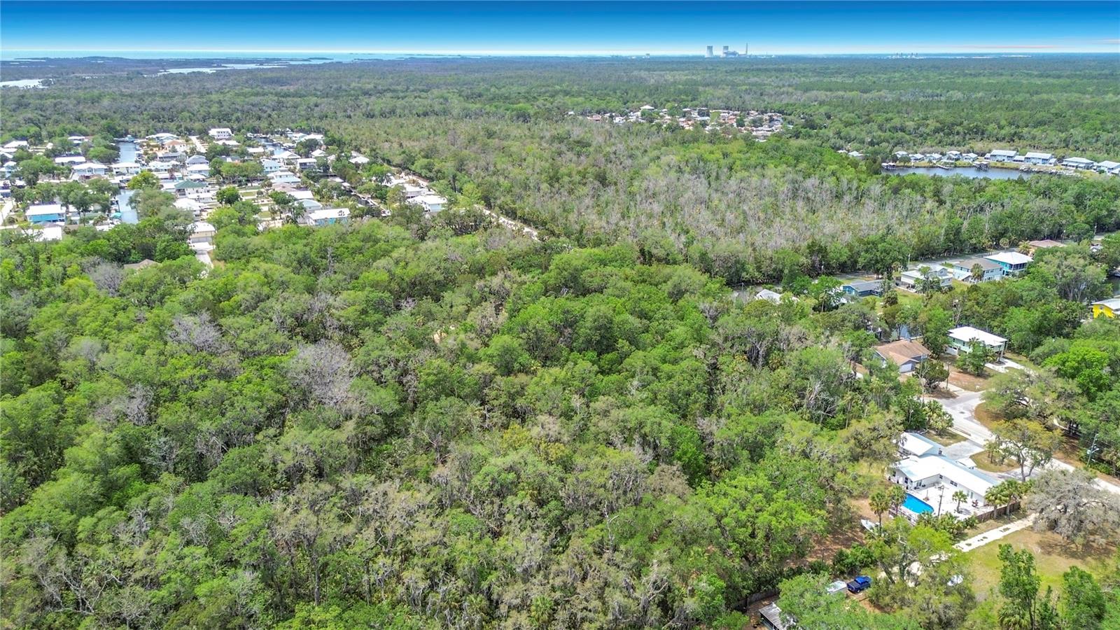 WOODLAND ESTATES UNIT 02 - Land