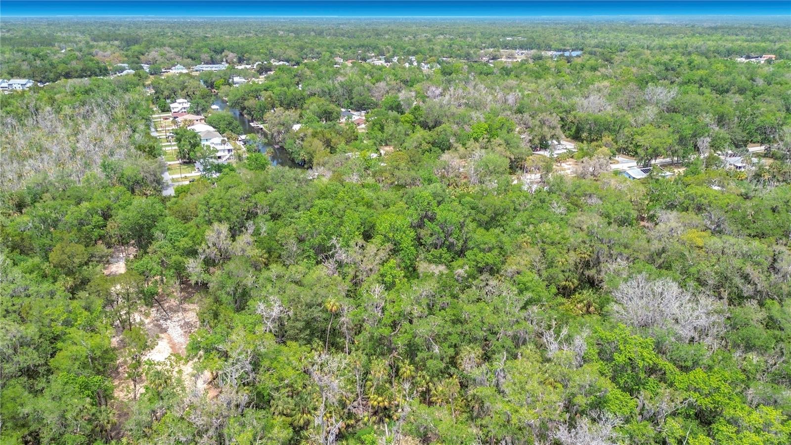 WOODLAND ESTATES UNIT 02 - Land