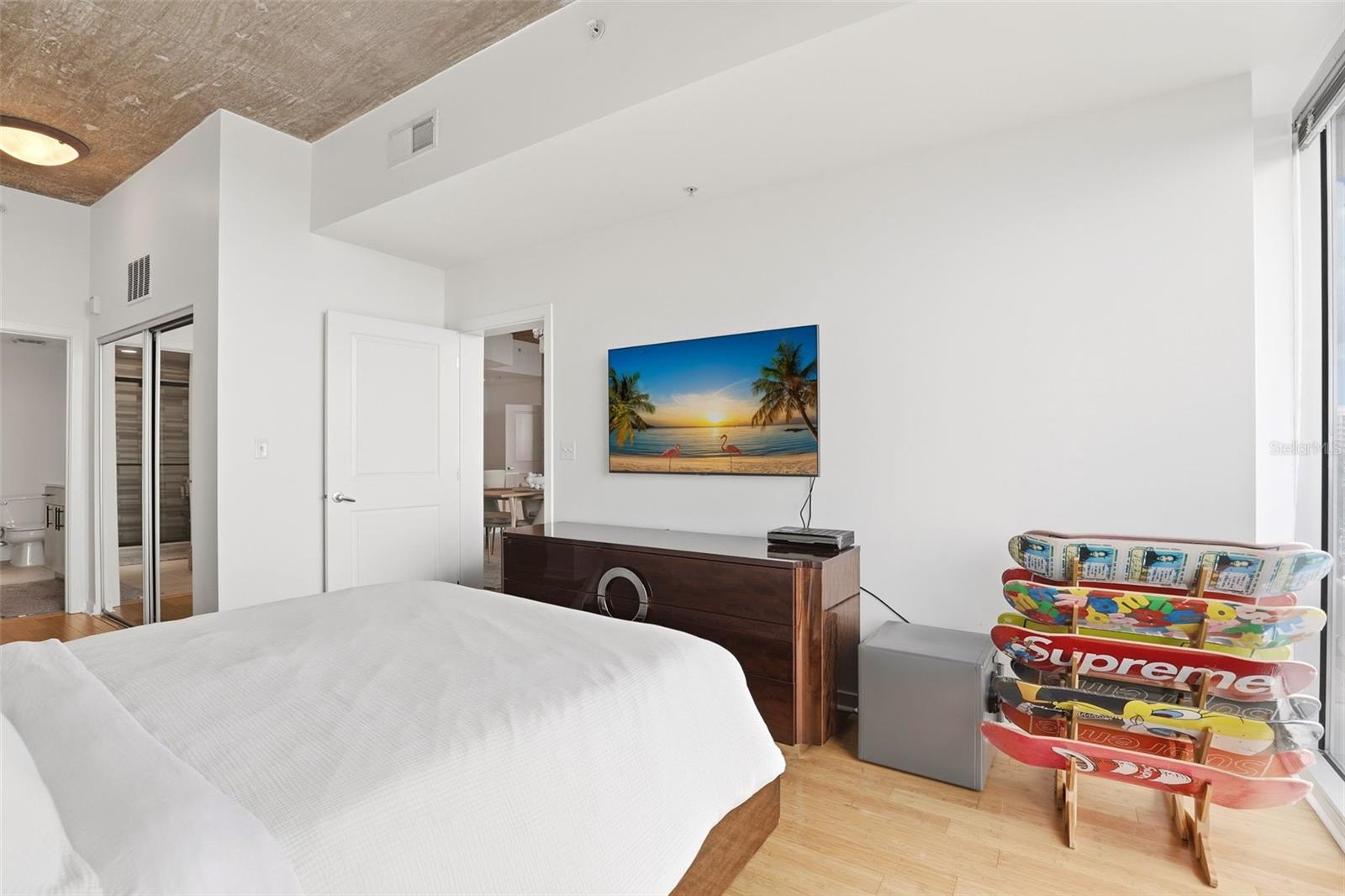 SOLAIRE/PLAZA CONDO - Residential