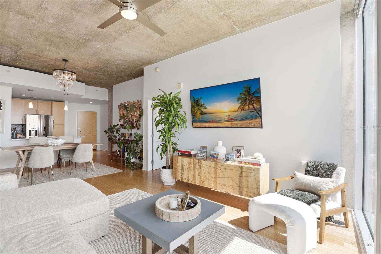 SOLAIRE/PLAZA CONDO - Residential