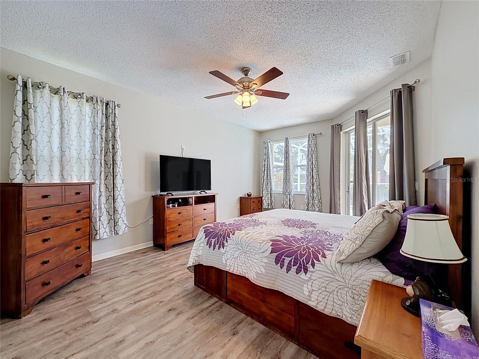 SOUTHERN OAKS - Residential