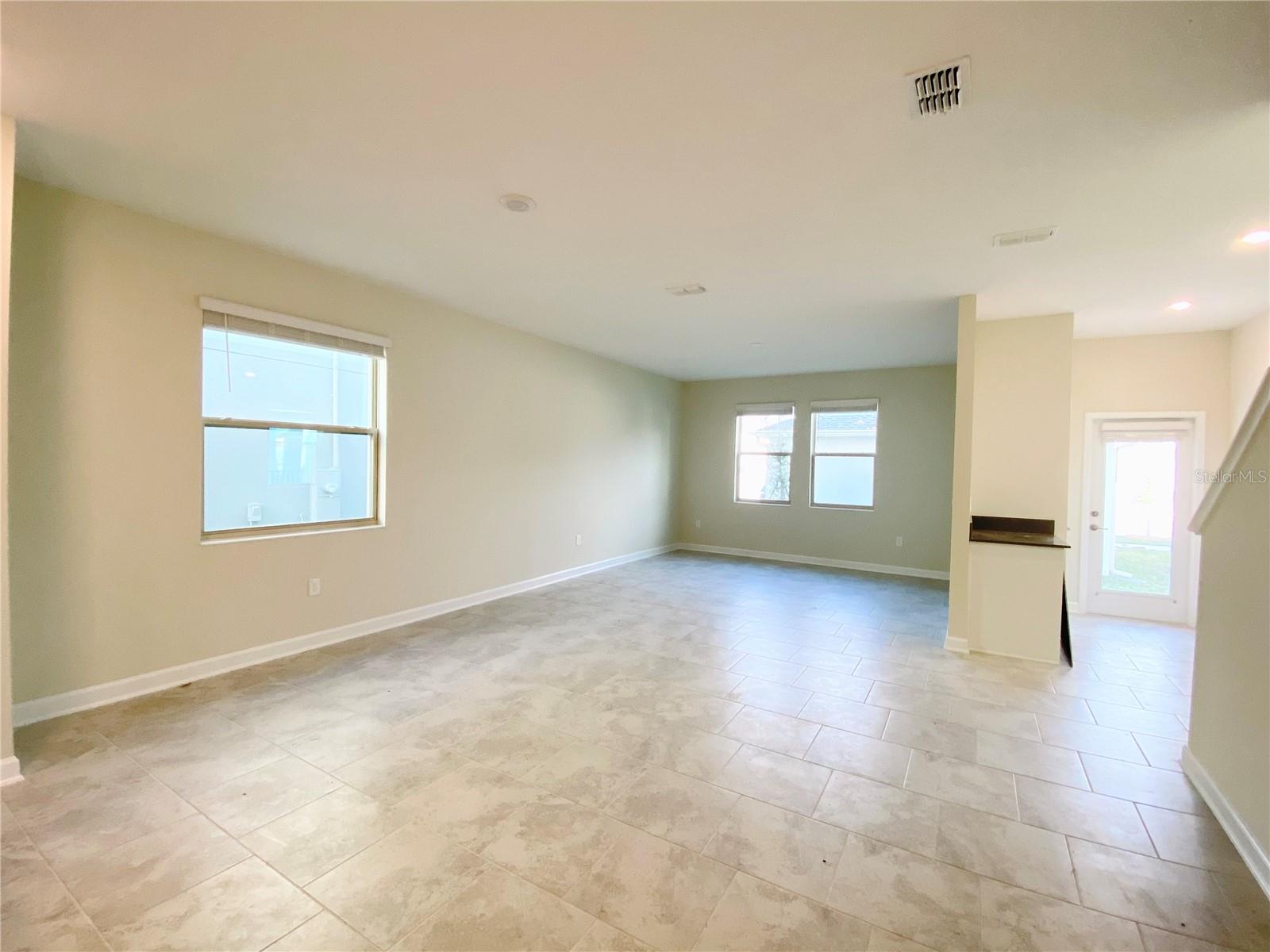 TUSKAWILLA CROSSINGS PH 2 - Residential Lease