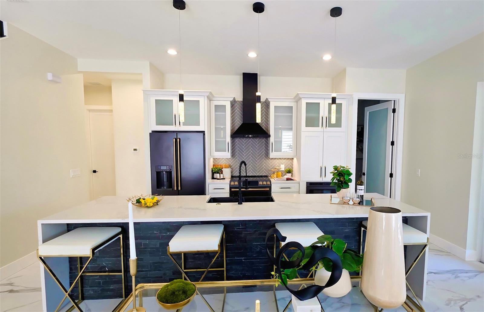 BOULEVARD ADD TO SARASOTA - Residential