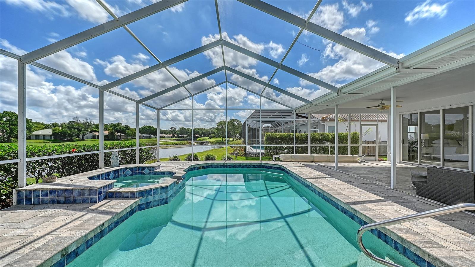 DEVONSHIRE PLACE - Residential