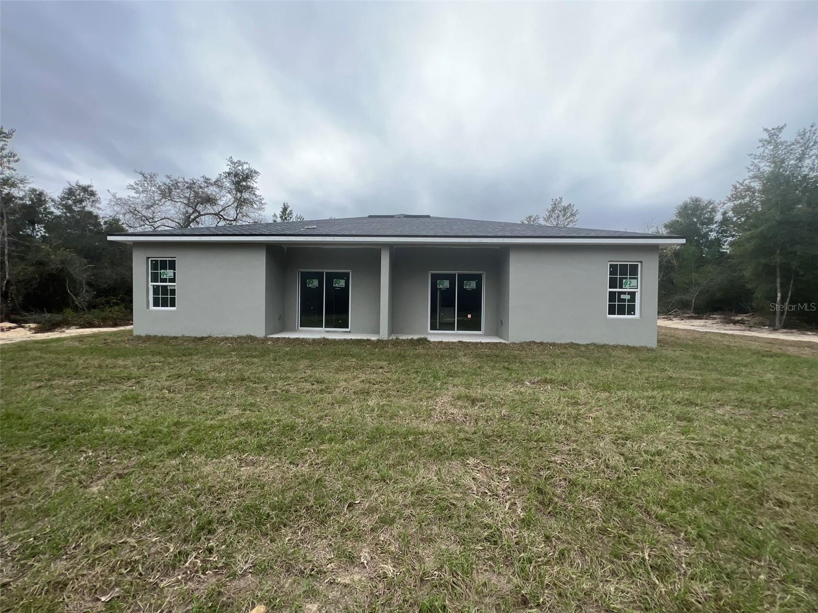MARION OAKS UN # 5 - Residential Lease