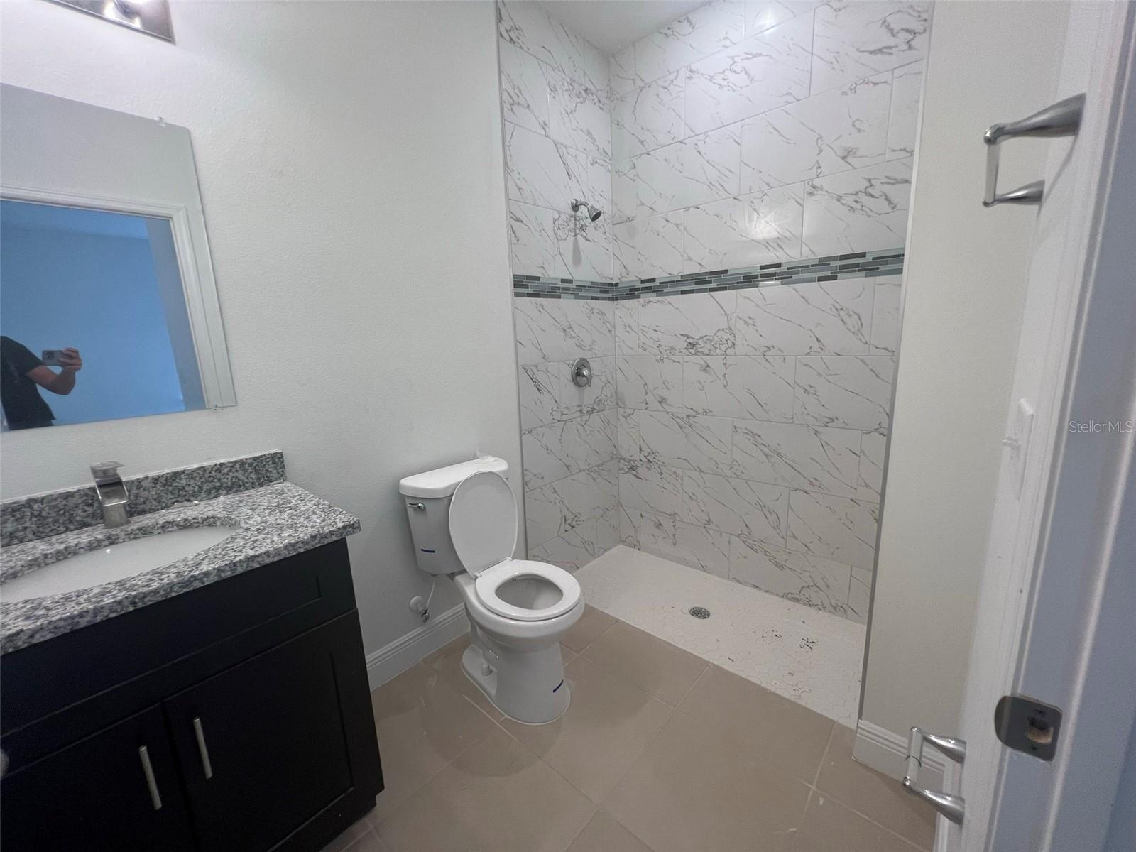 MARION OAKS UN # 5 - Residential Lease
