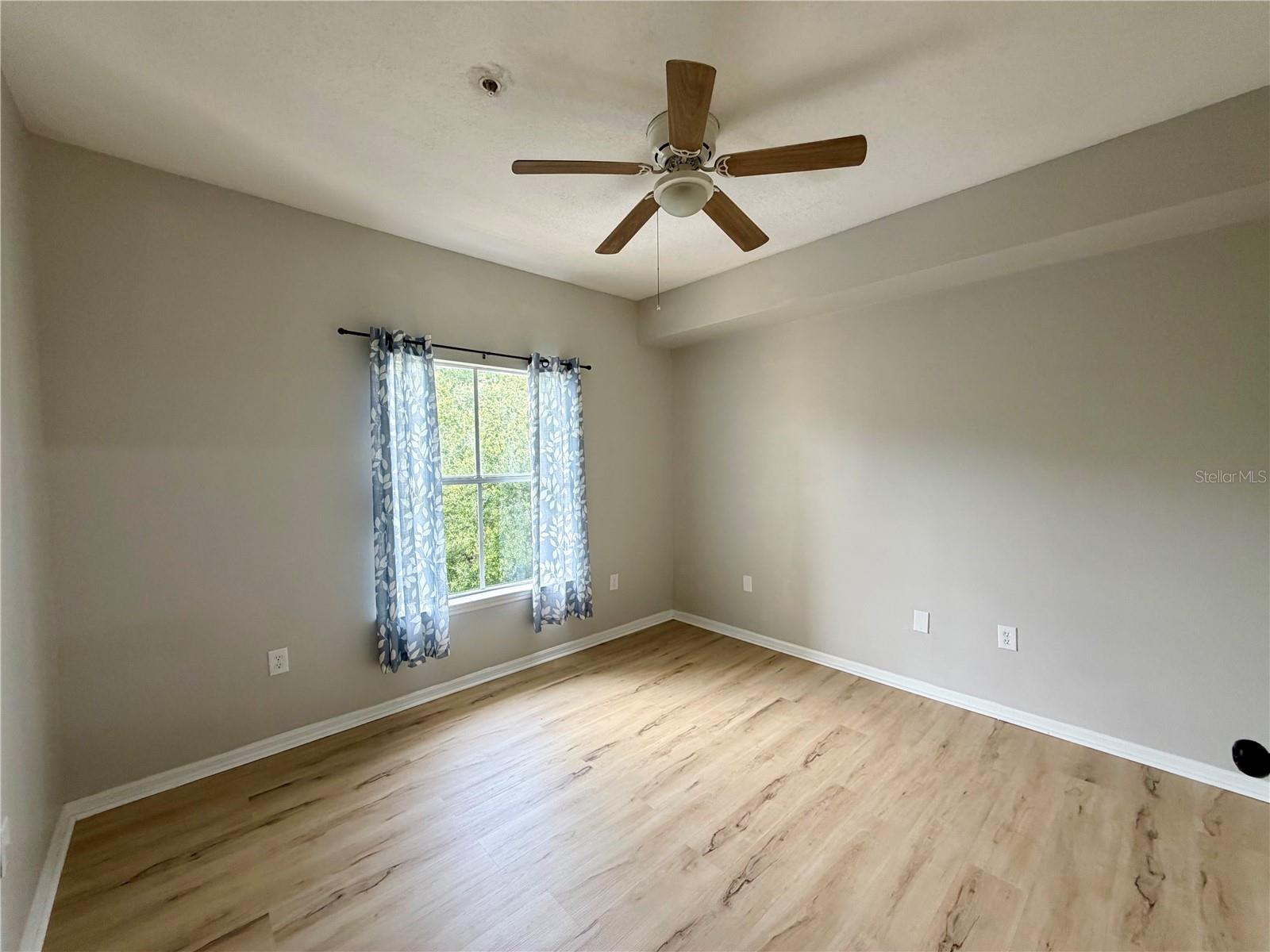 THE PINNACLE AT CARROLLWOOD A - Residential