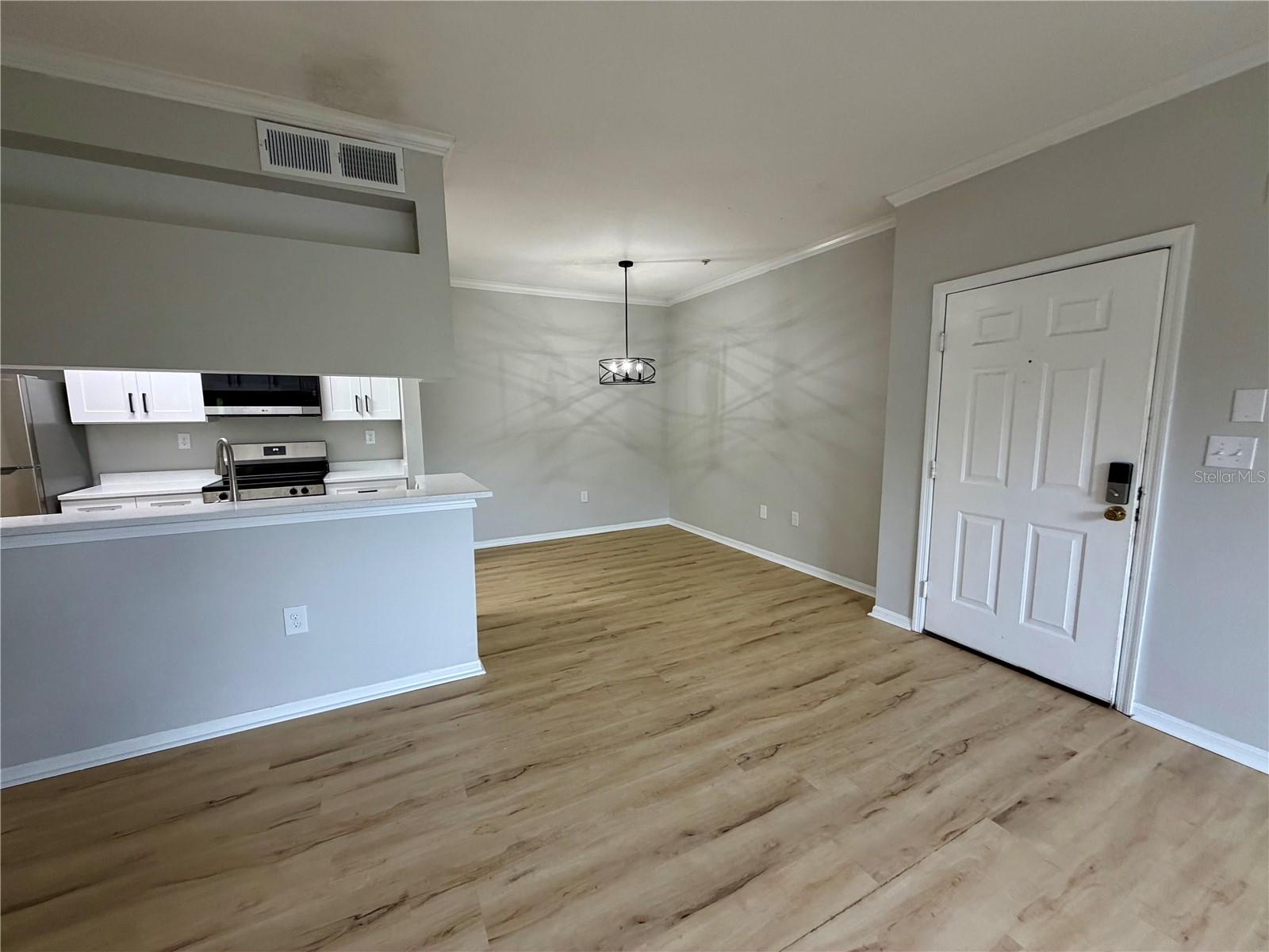 THE PINNACLE AT CARROLLWOOD A - Residential