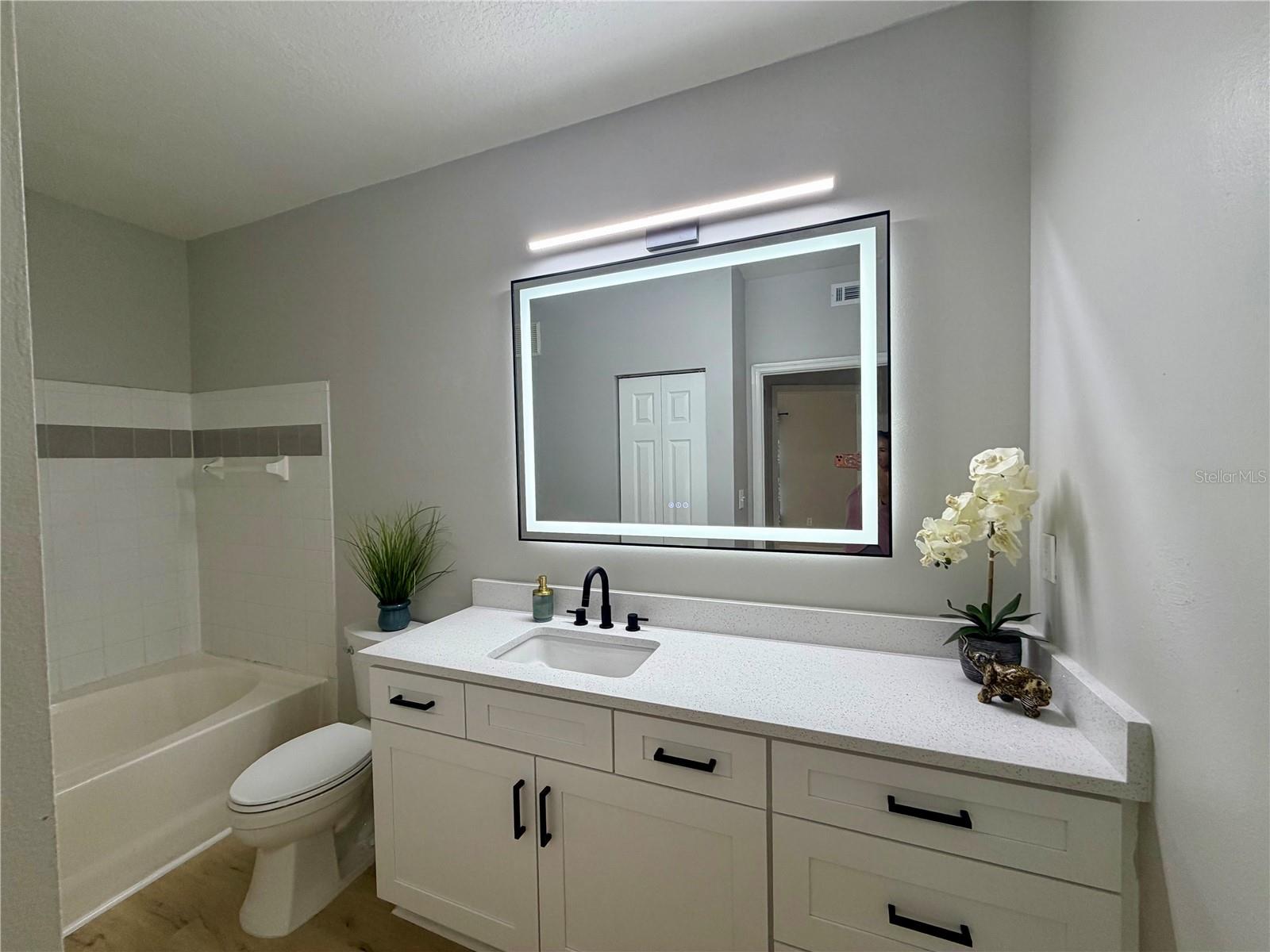 THE PINNACLE AT CARROLLWOOD A - Residential