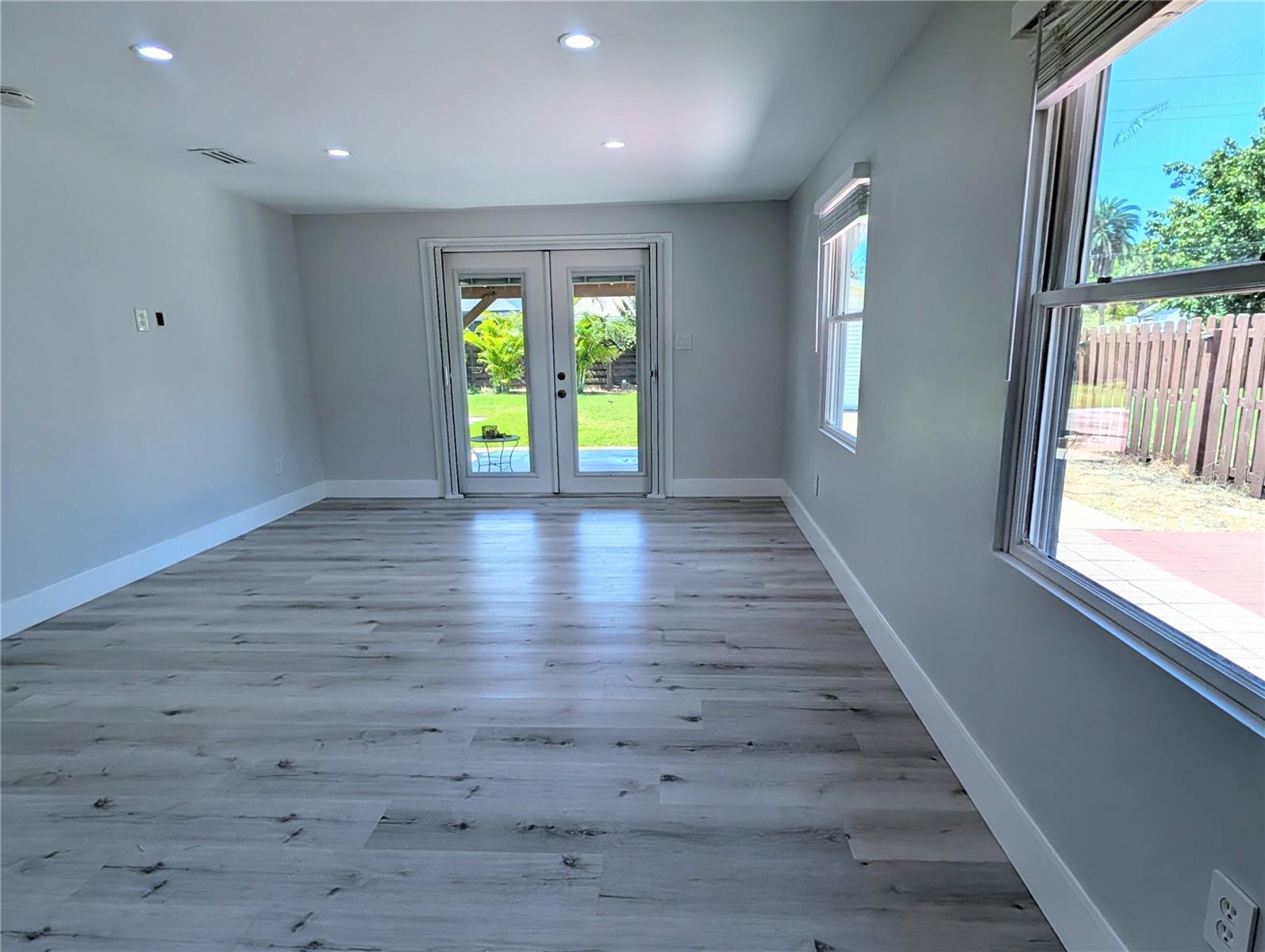 GROVE LAWN REP - Residential Lease
