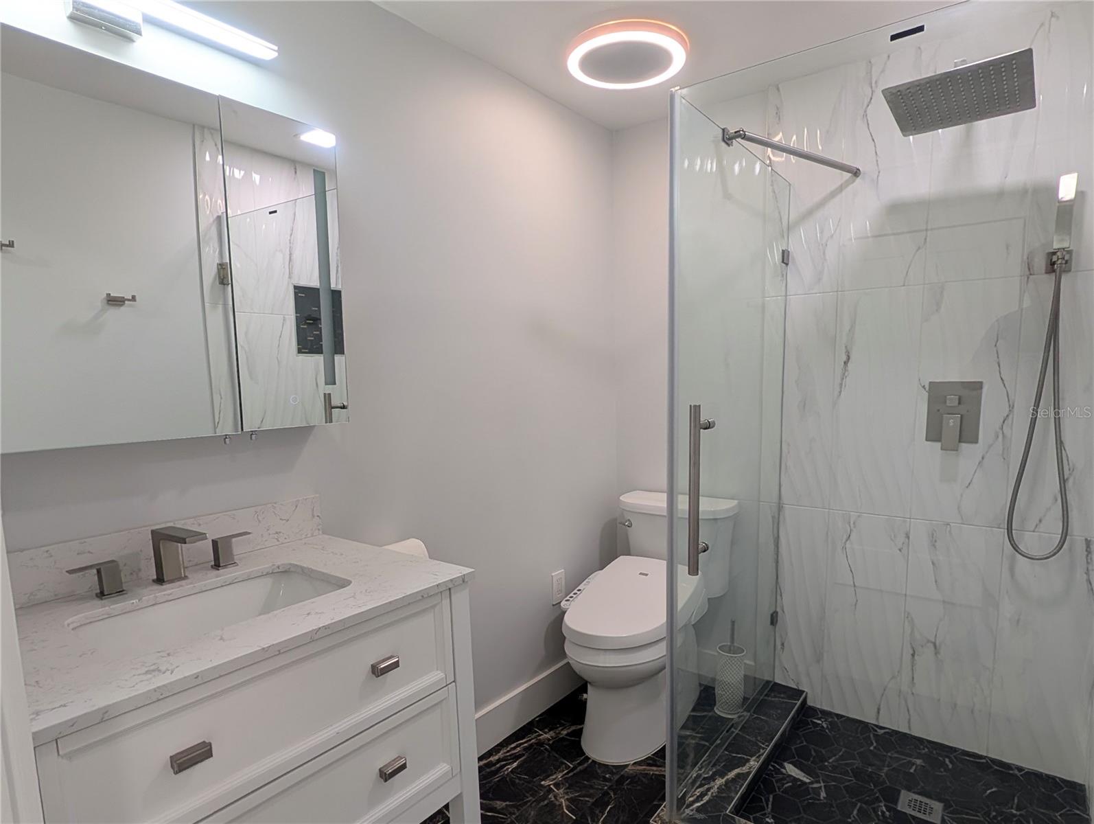 GROVE LAWN REP - Residential Lease