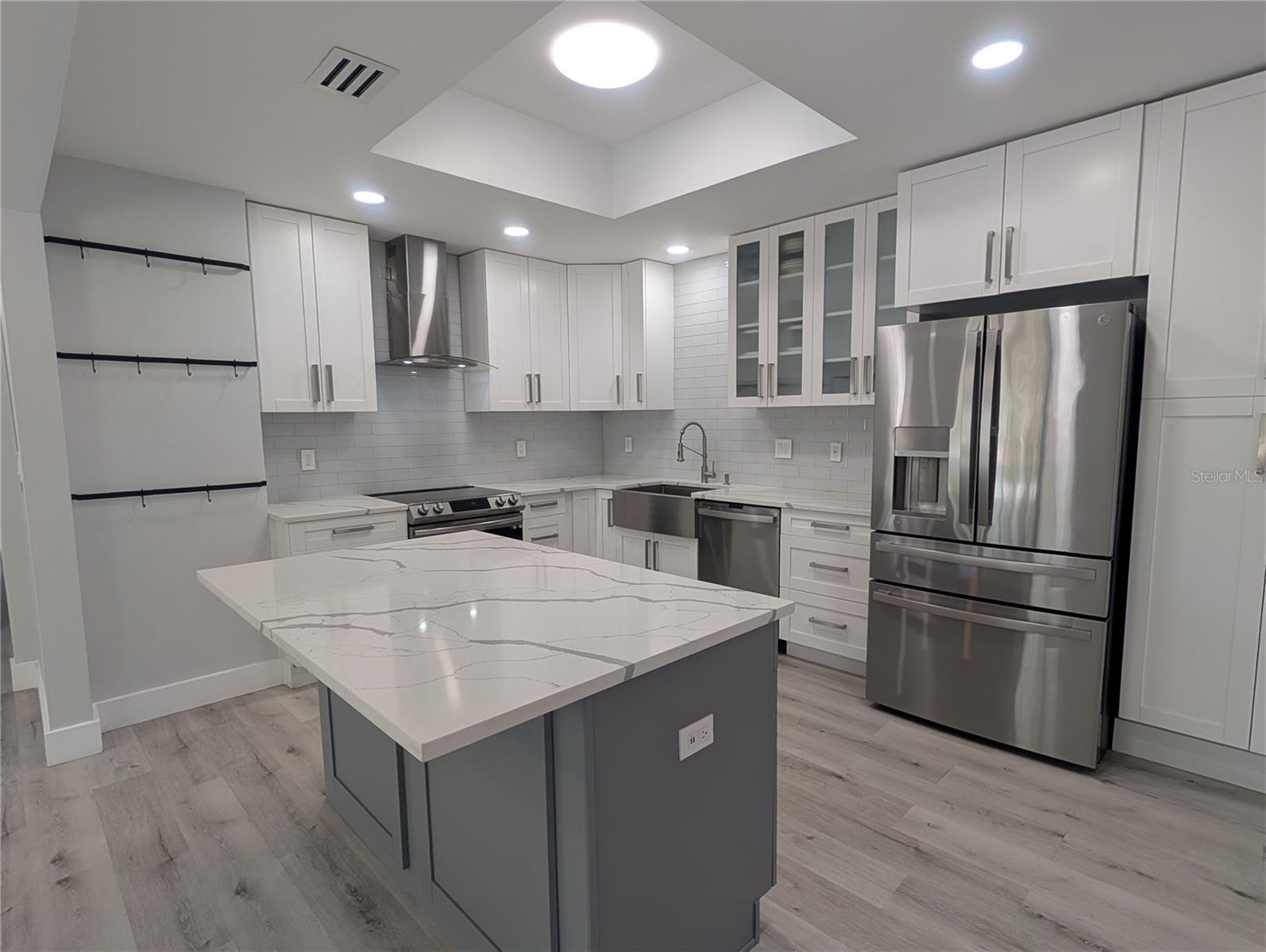 GROVE LAWN REP - Residential Lease