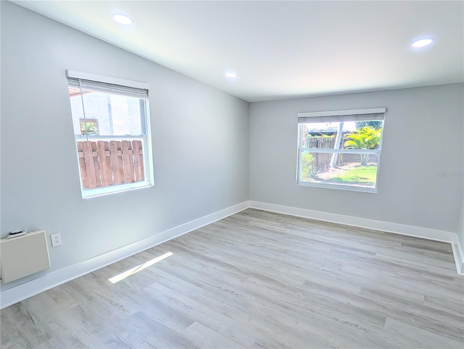 GROVE LAWN REP - Residential Lease