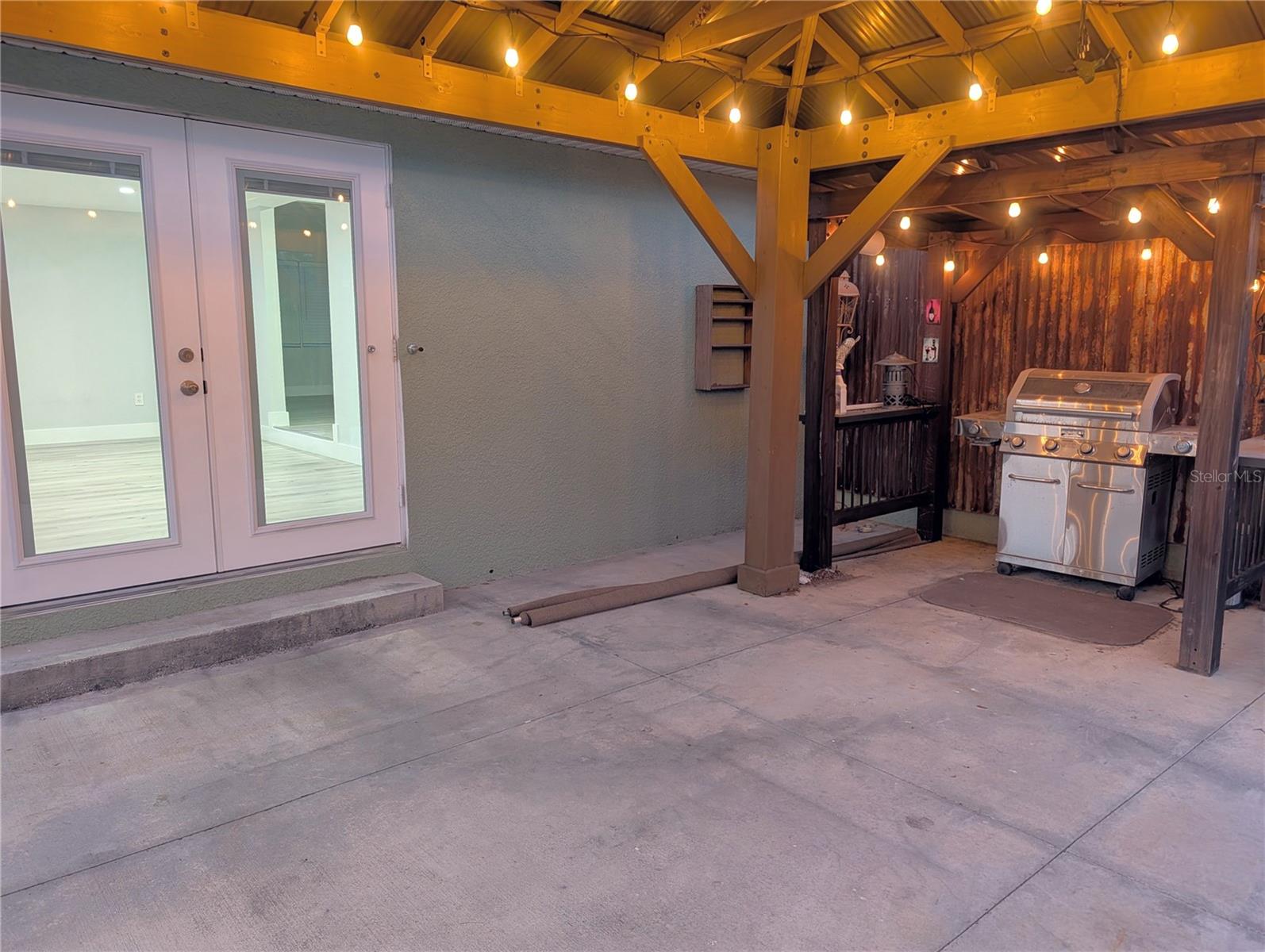 GROVE LAWN REP - Residential Lease