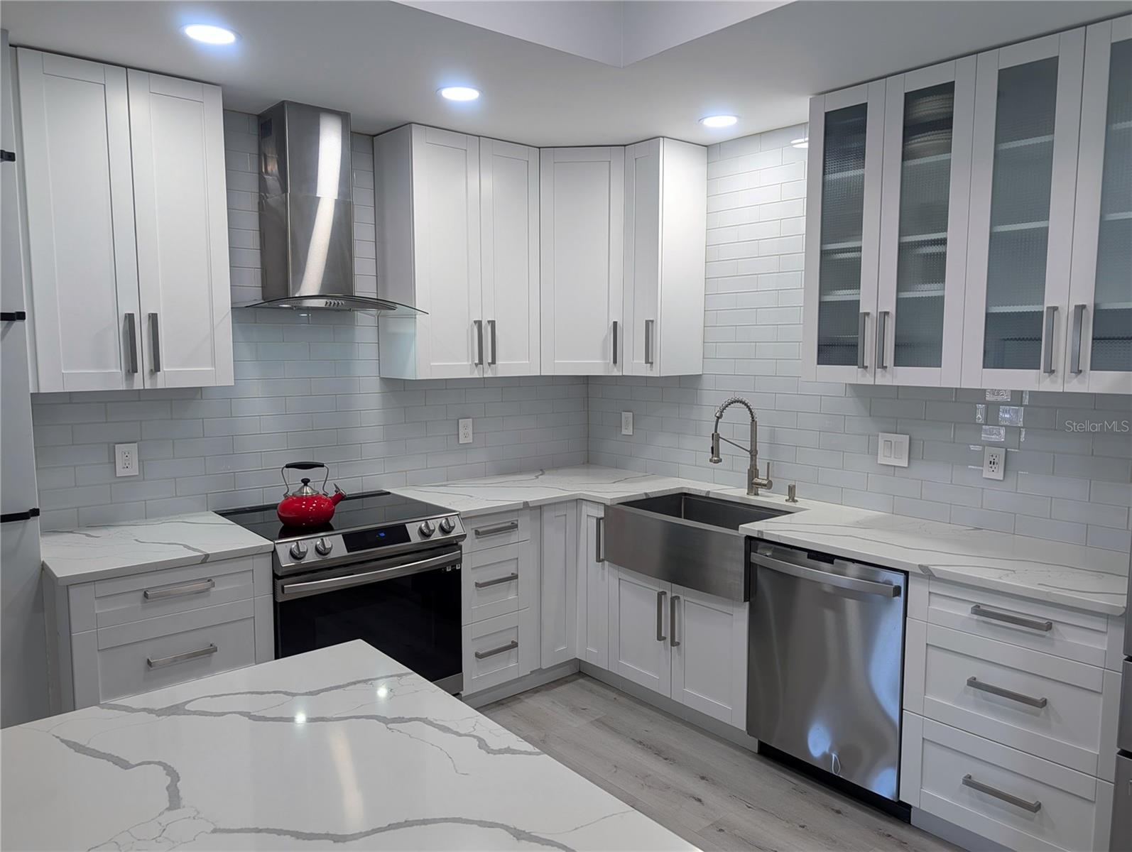 GROVE LAWN REP - Residential Lease