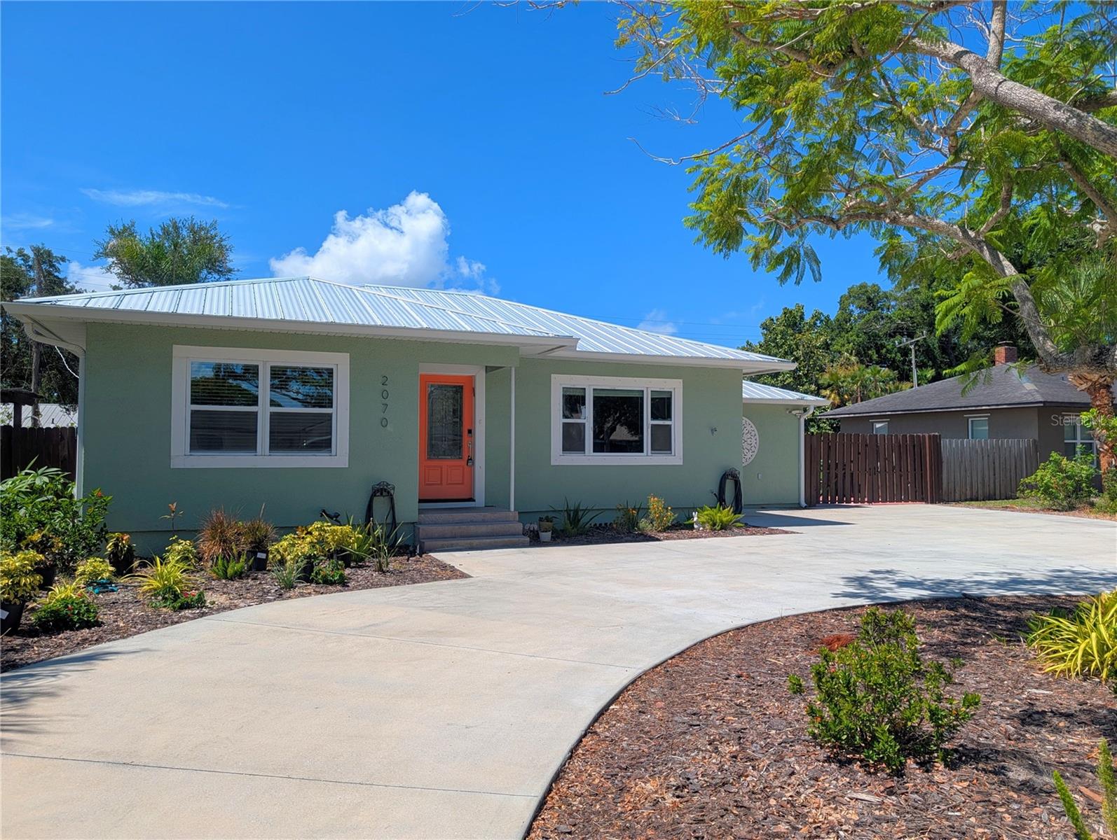 GROVE LAWN REP - Residential Lease