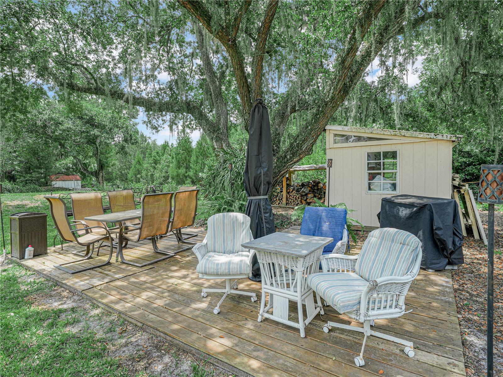 LAKE MARIAN OAKS - Residential