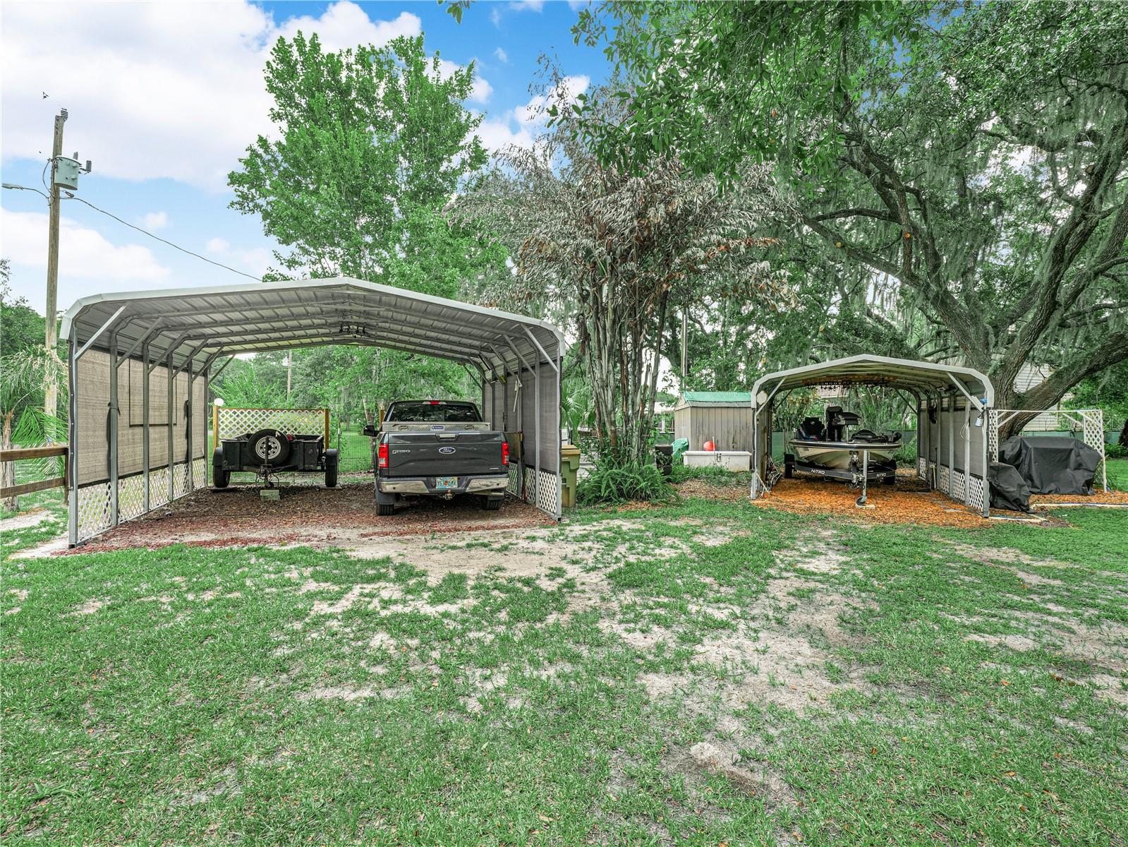LAKE MARIAN OAKS - Residential