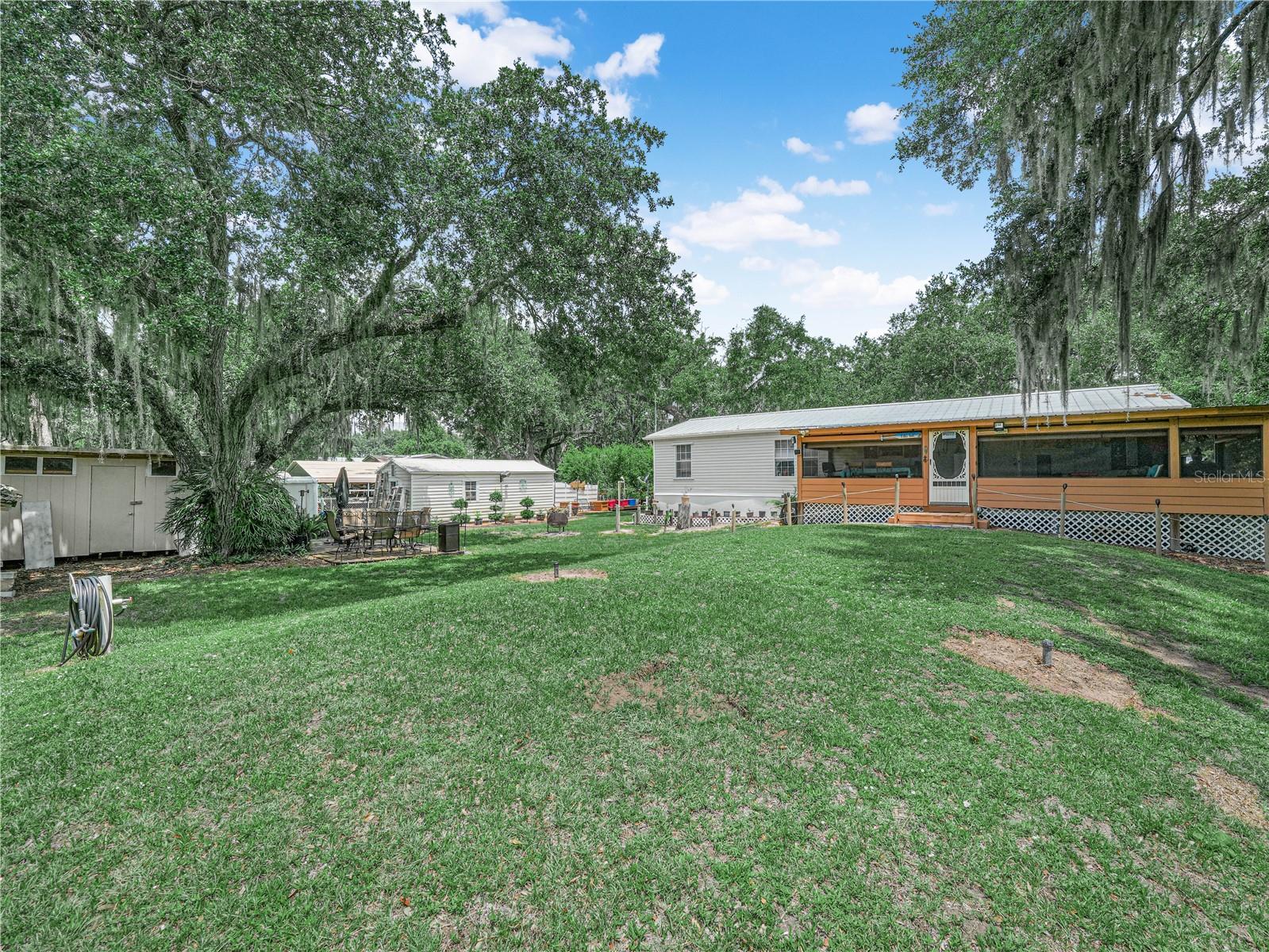 LAKE MARIAN OAKS - Residential