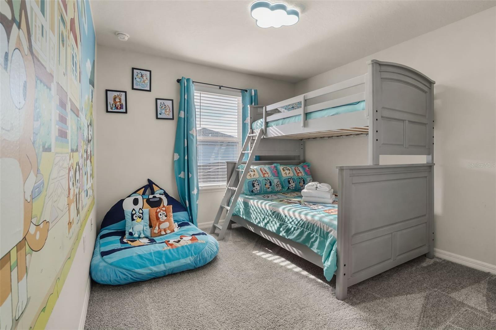 WINDSOR CAY - Residential