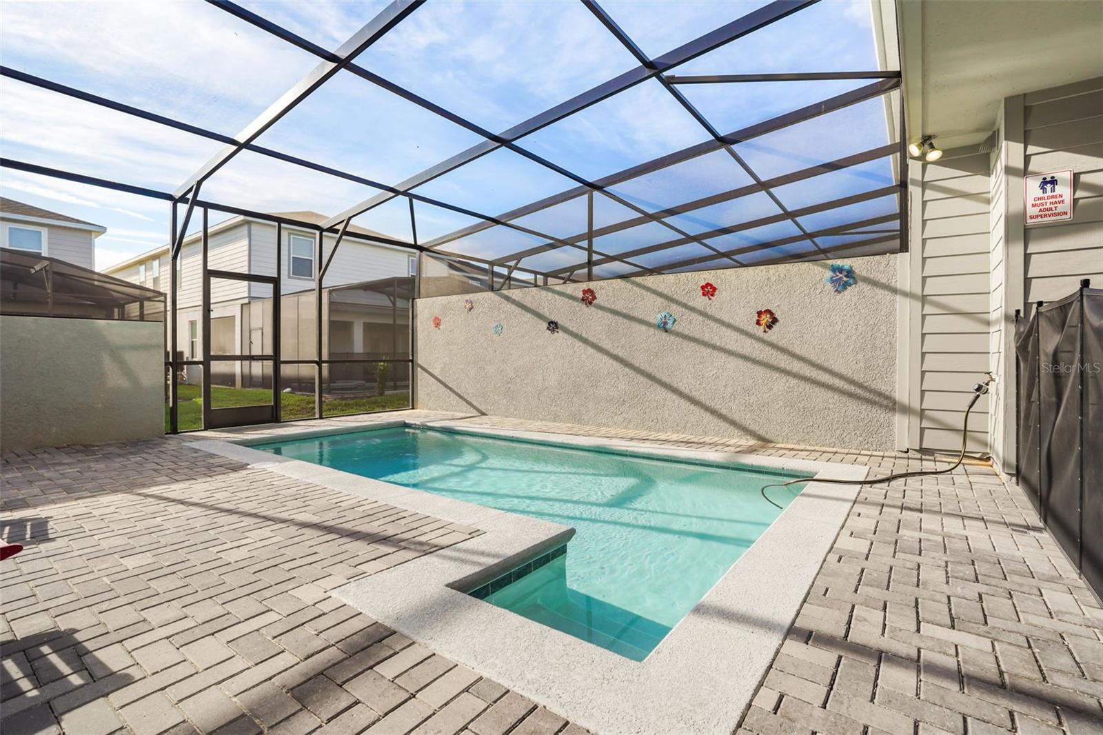 WINDSOR CAY - Residential
