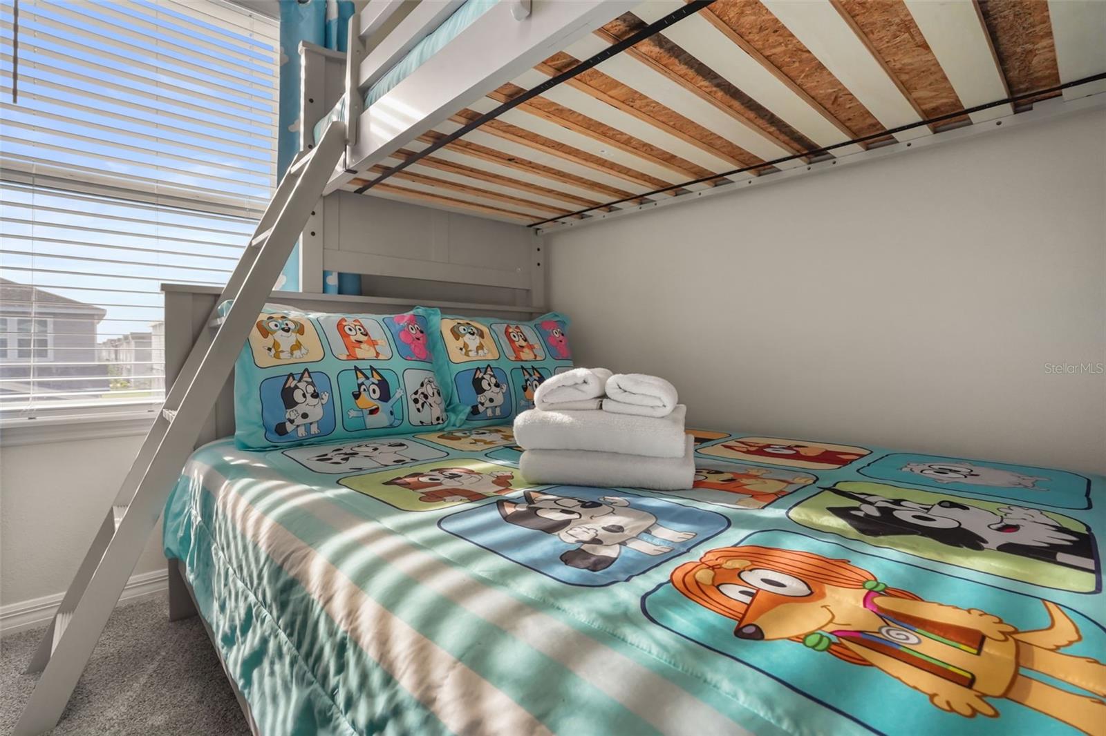 WINDSOR CAY - Residential