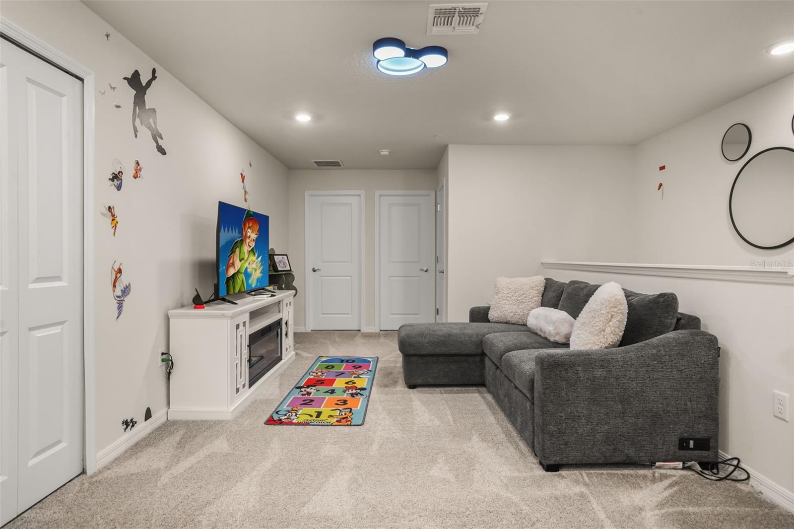WINDSOR CAY - Residential