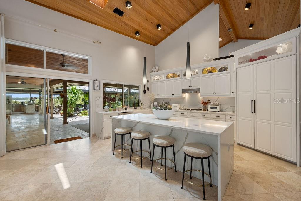 LAKE MARY JANE SHORES - Residential