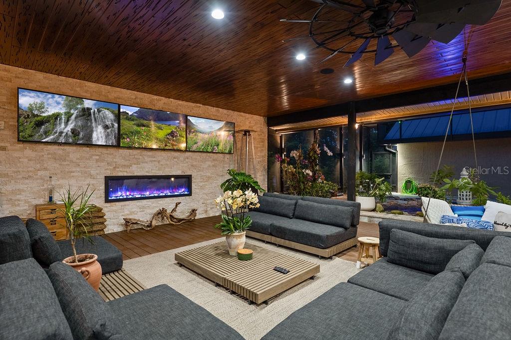 LAKE MARY JANE SHORES - Residential