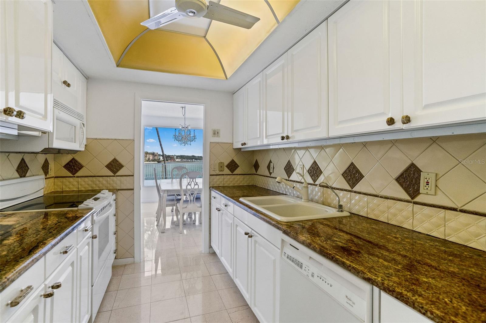 PIERCE 100 CONDO - Residential
