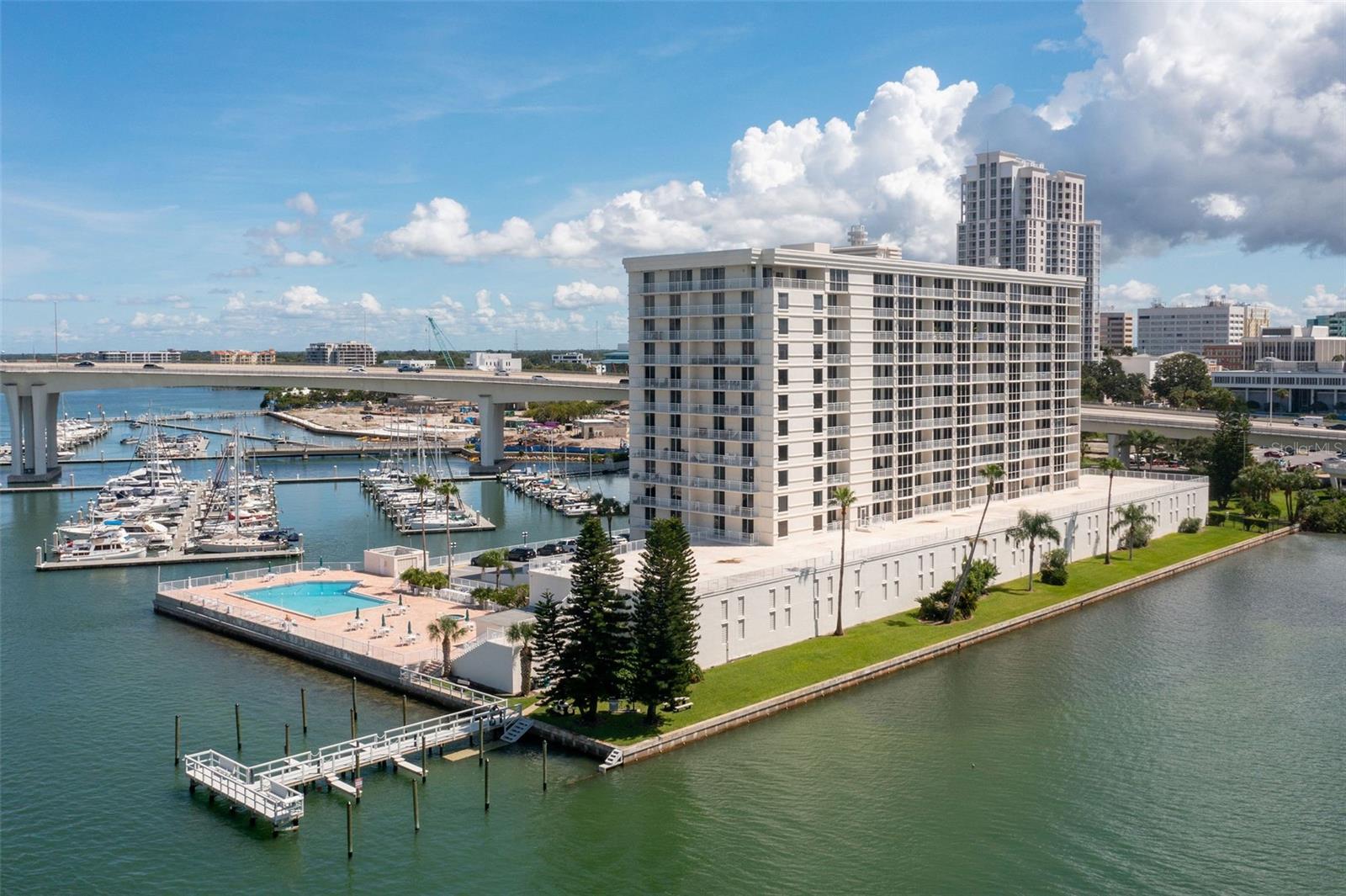PIERCE 100 CONDO - Residential