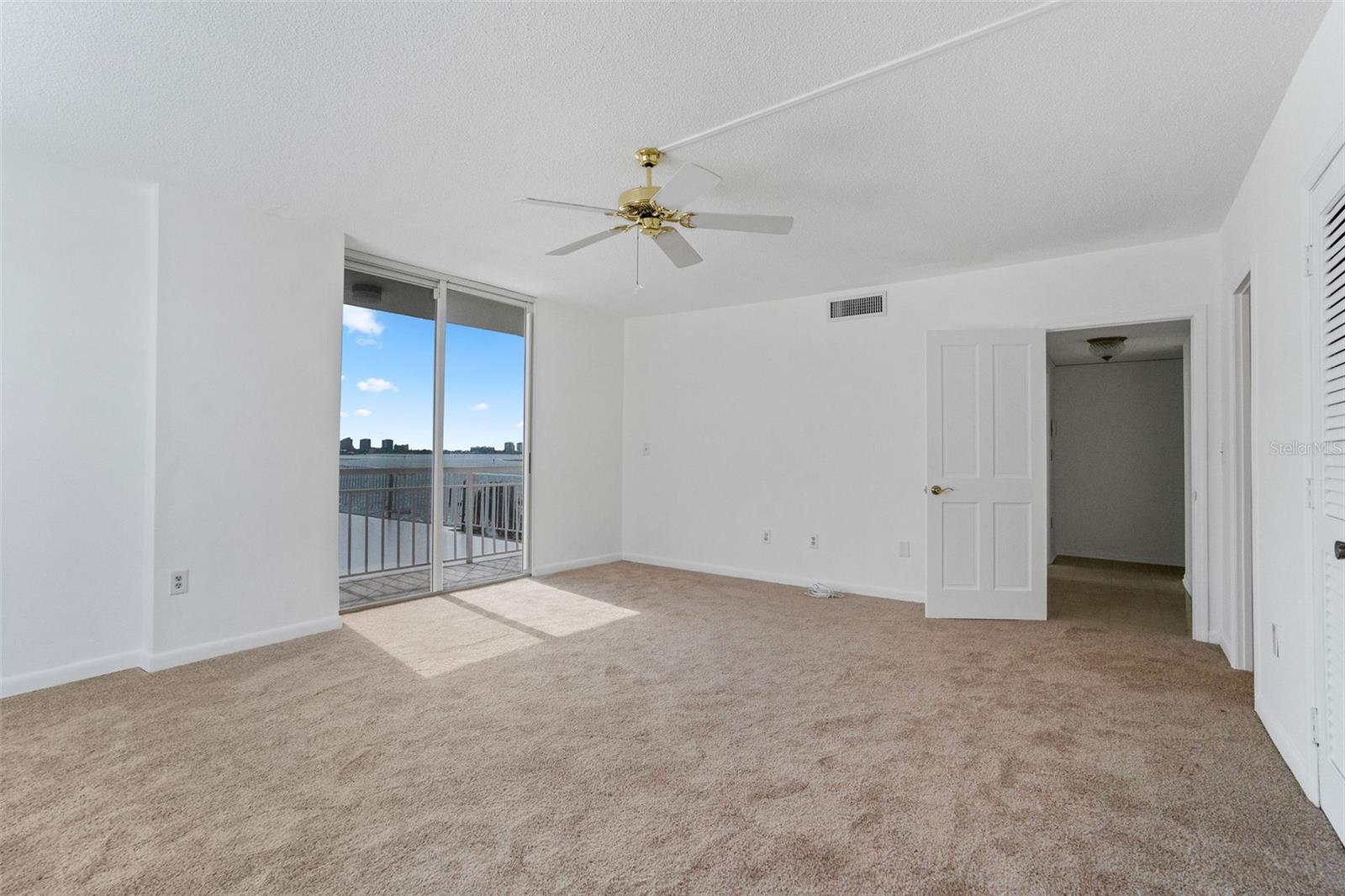 PIERCE 100 CONDO - Residential