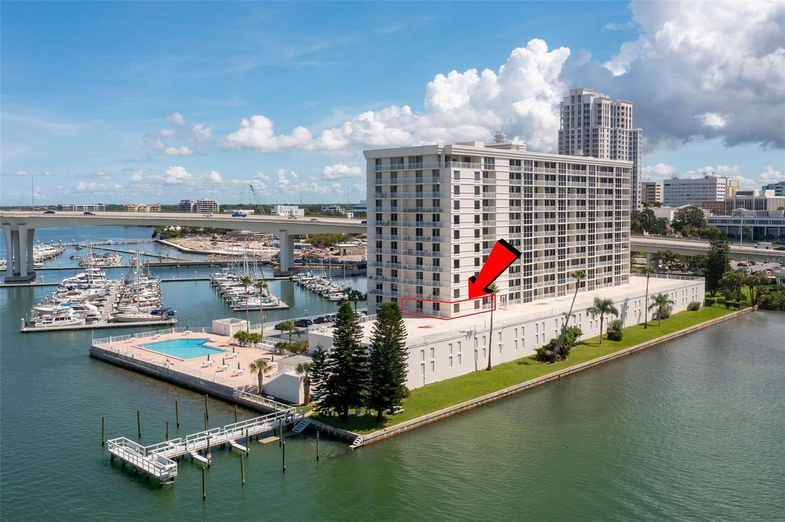 PIERCE 100 CONDO - Residential