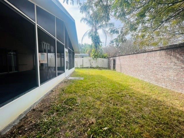 HUNTERS CREEK TR 140 PH 03 - Residential Lease