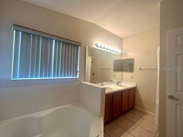 HUNTERS CREEK TR 140 PH 03 - Residential Lease