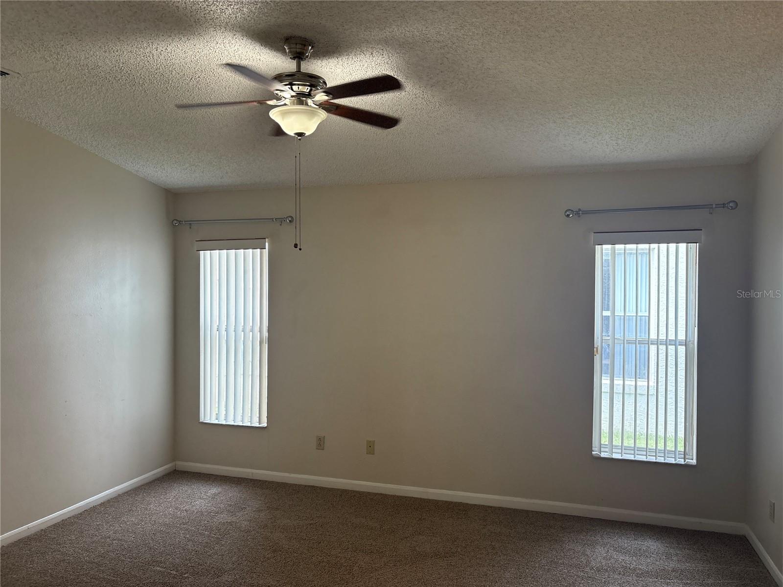 HUNTERS CREEK TR 140 PH 03 - Residential Lease