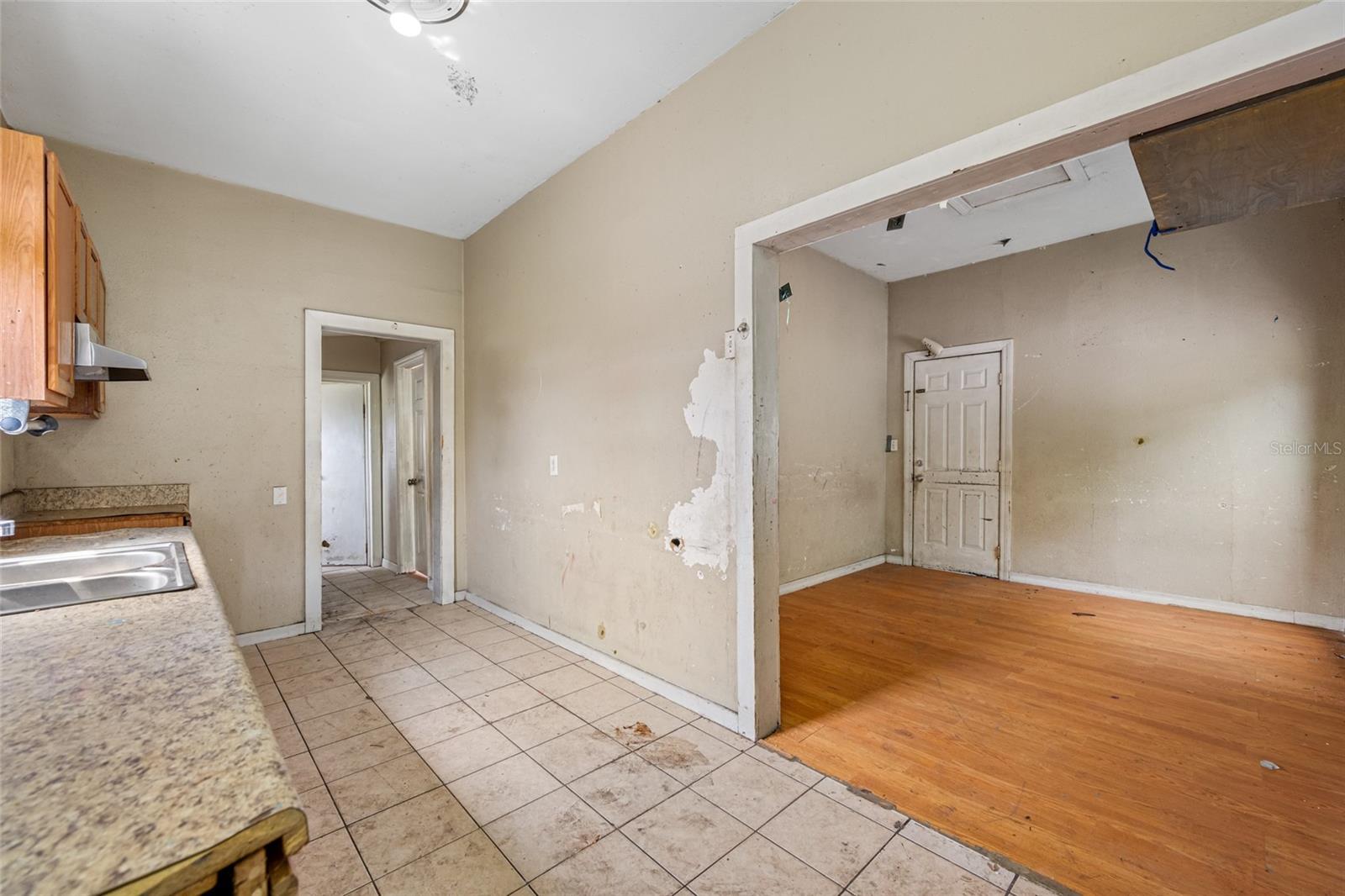UNPLATTED - Residential