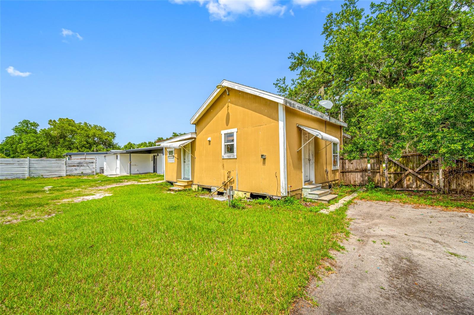 UNPLATTED - Residential