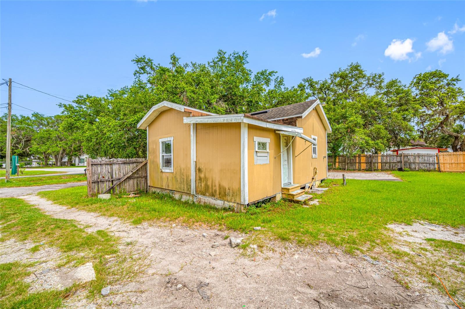 UNPLATTED - Residential