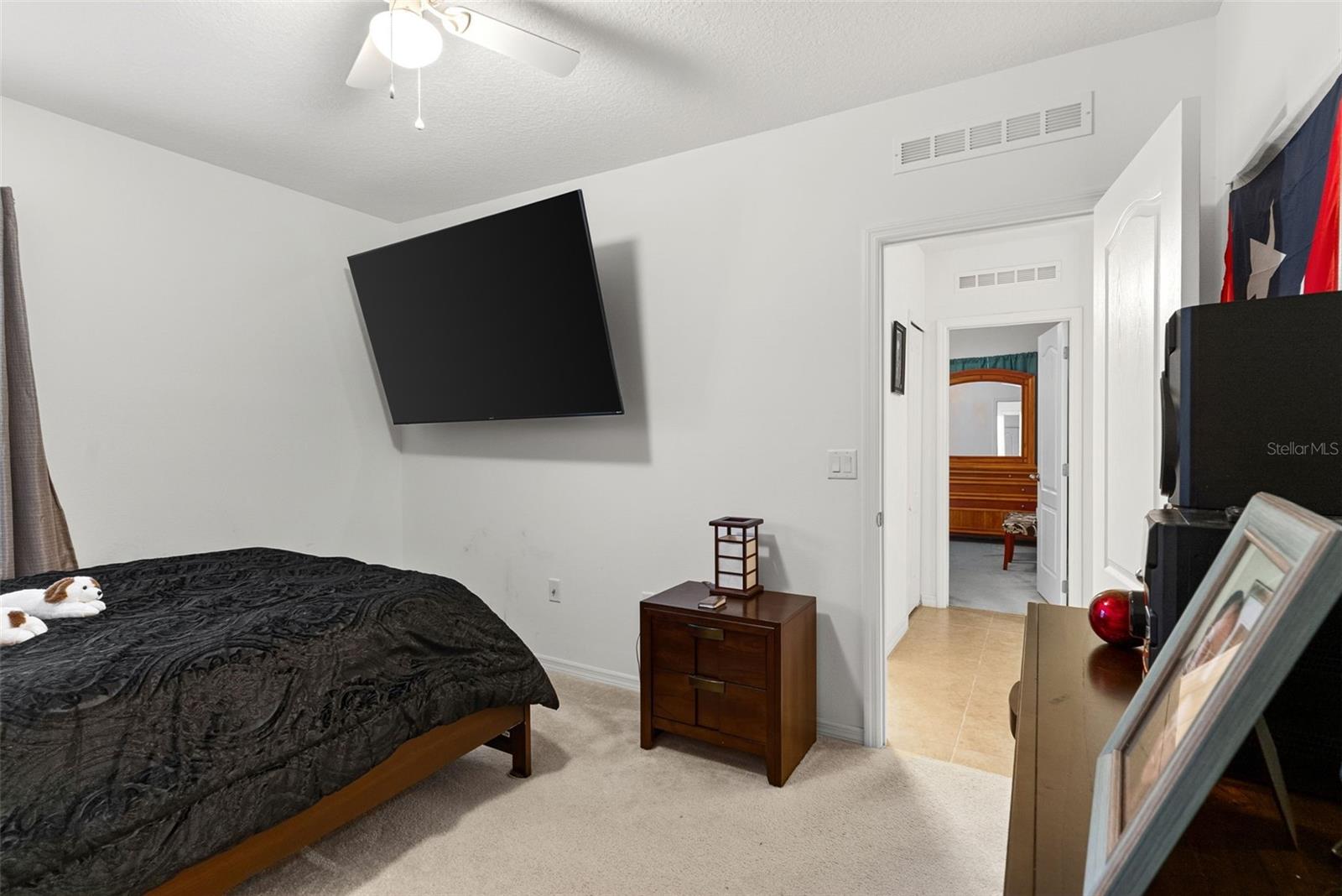 LIBERTY SQUARE - Residential