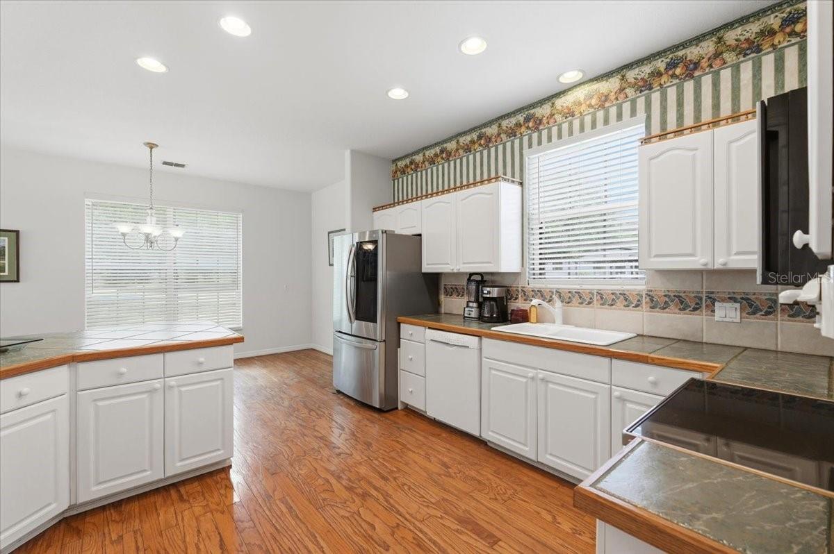 AUBURN OAKS - Residential