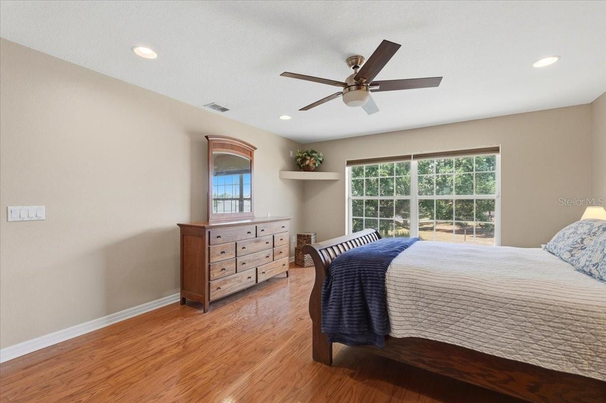 AUBURN OAKS - Residential