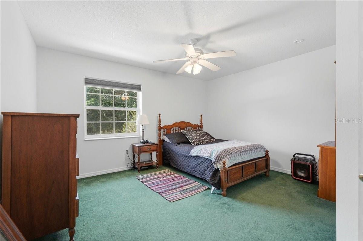 AUBURN OAKS - Residential