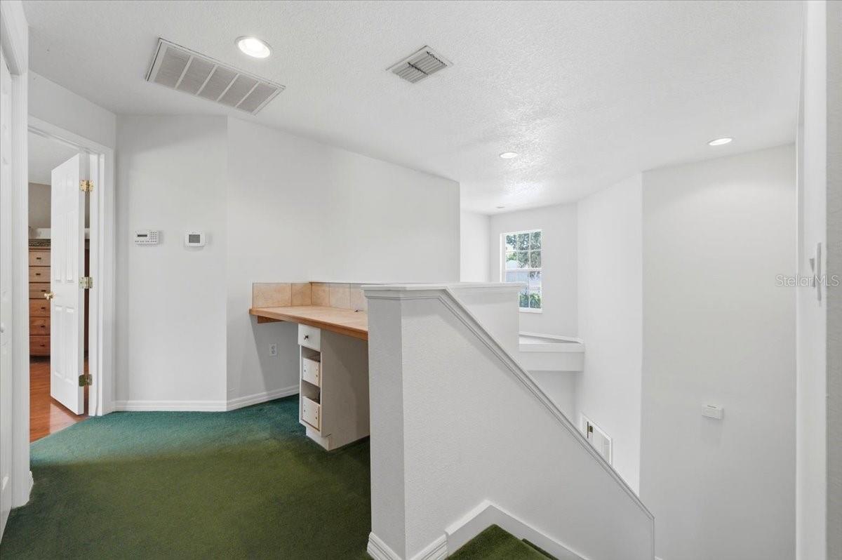 AUBURN OAKS - Residential