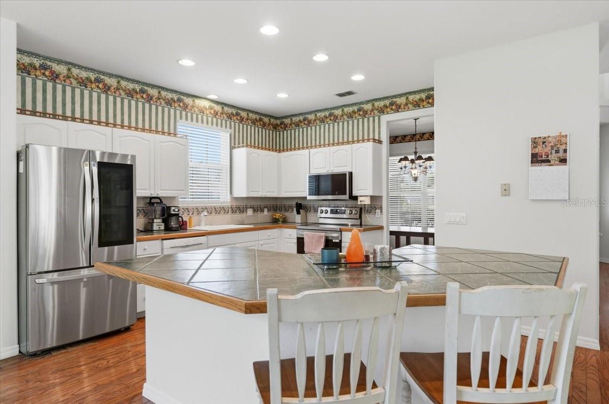 AUBURN OAKS - Residential