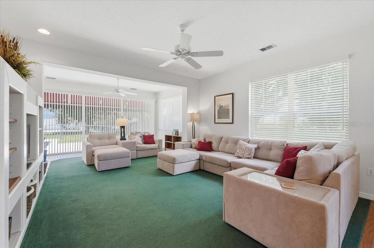 AUBURN OAKS - Residential
