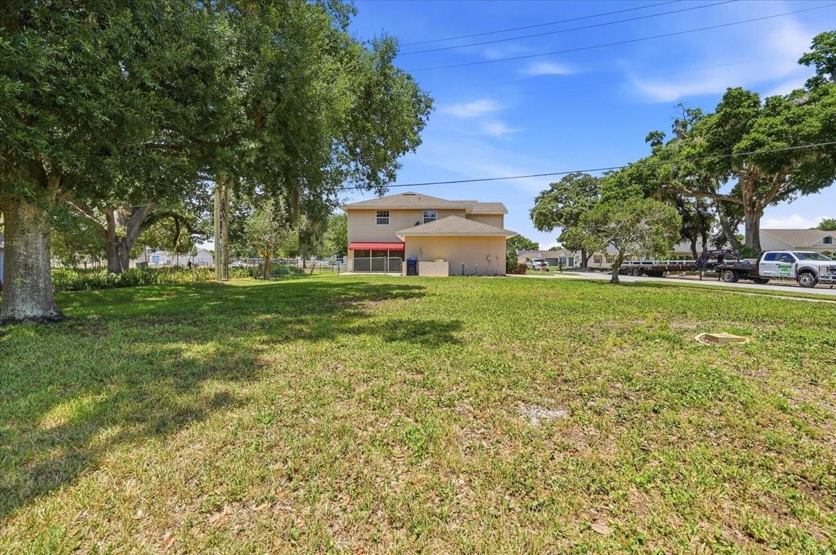 AUBURN OAKS - Residential